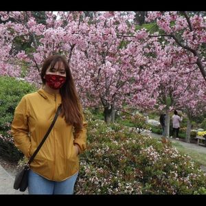 Meet your Posher, Alexis